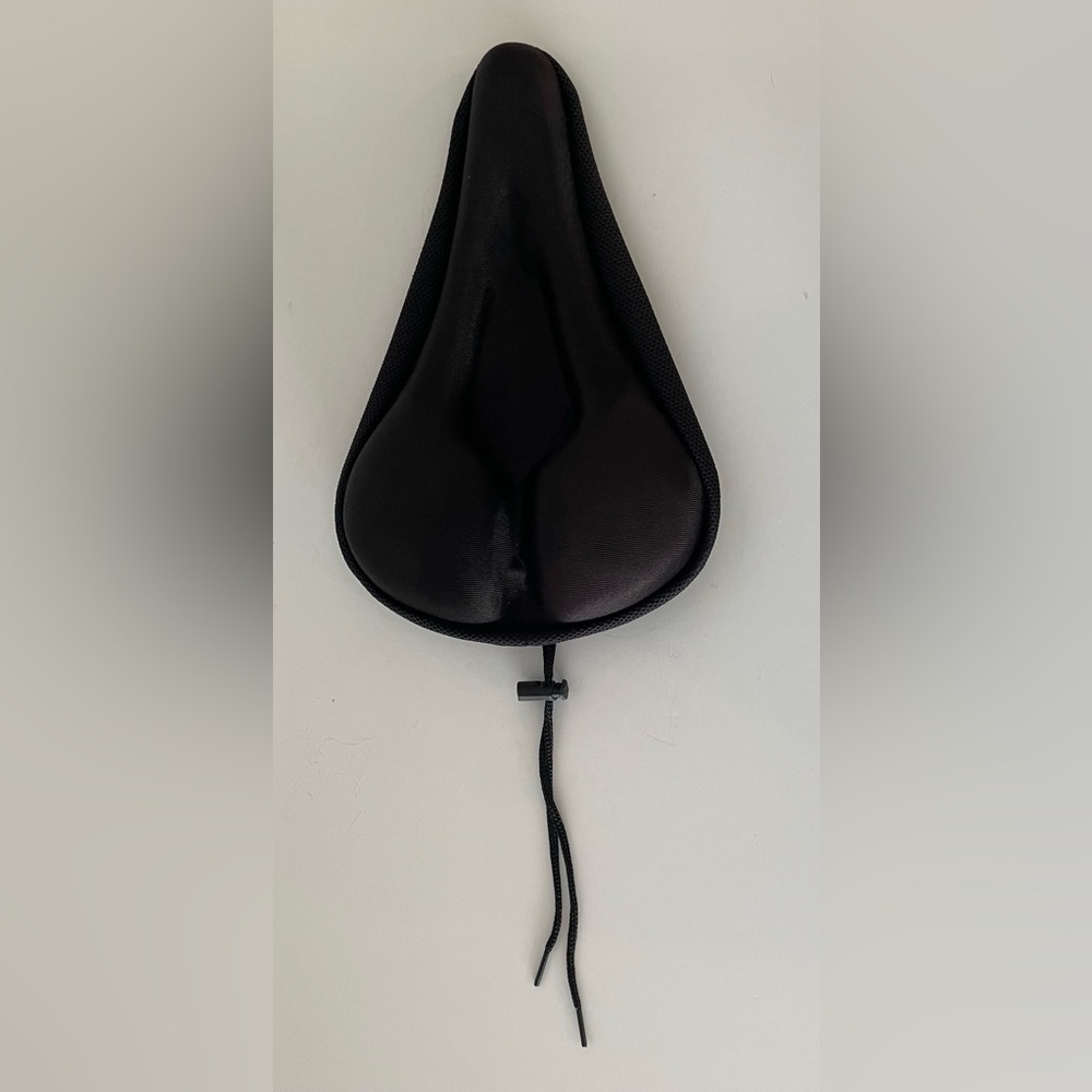 •Bicycle Seat
•Soft Saddle Cover
•Adjustible Cushion
•Excellent Condition - Picture 5 of 5